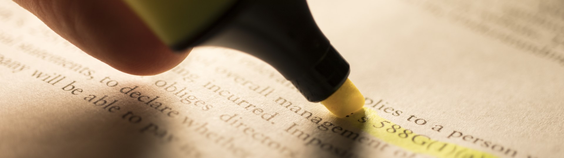 Text mit Textmarker, &copy; Pixabay, DaModernDaVinci