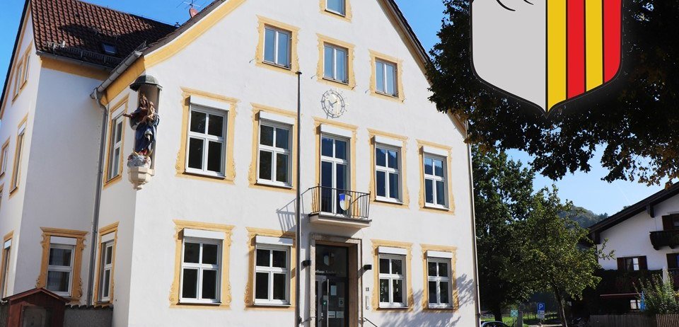 Rahtaus mit Logo